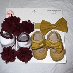 NWT head wrap and sock shoe set